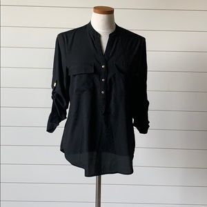 Women’s black top